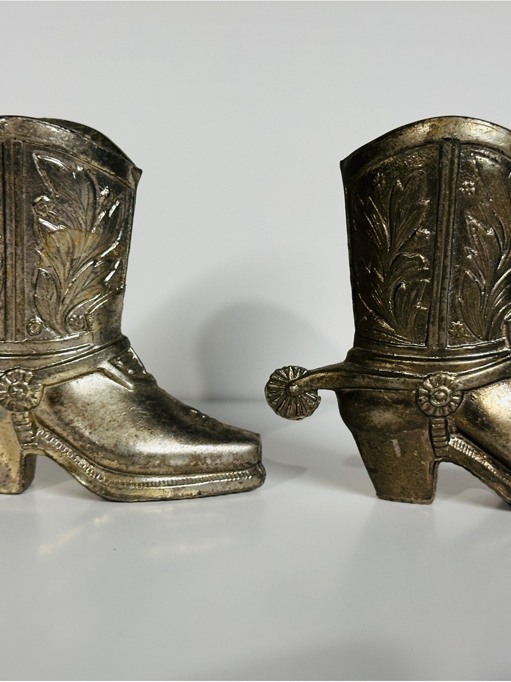 COWBOY BOOT TABLE LIGHTER HOLDER JAPAN WESTERN SPURS SILVER TONE Vintage set